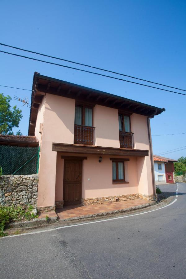Villa Isabel Piloña Exteriör bild